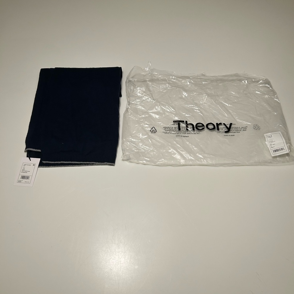 Theory Scarf - Picture 2 of 6